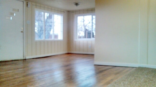 Building Photo - 4570 Arapahoe Ave