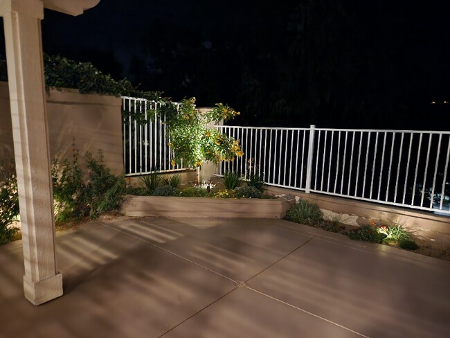 Building Photo - 1509 Avenida De Nogales