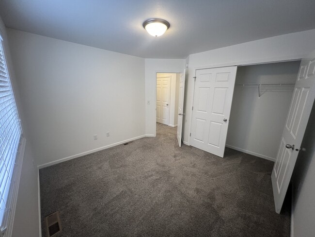 Building Photo - 5866 36th St S