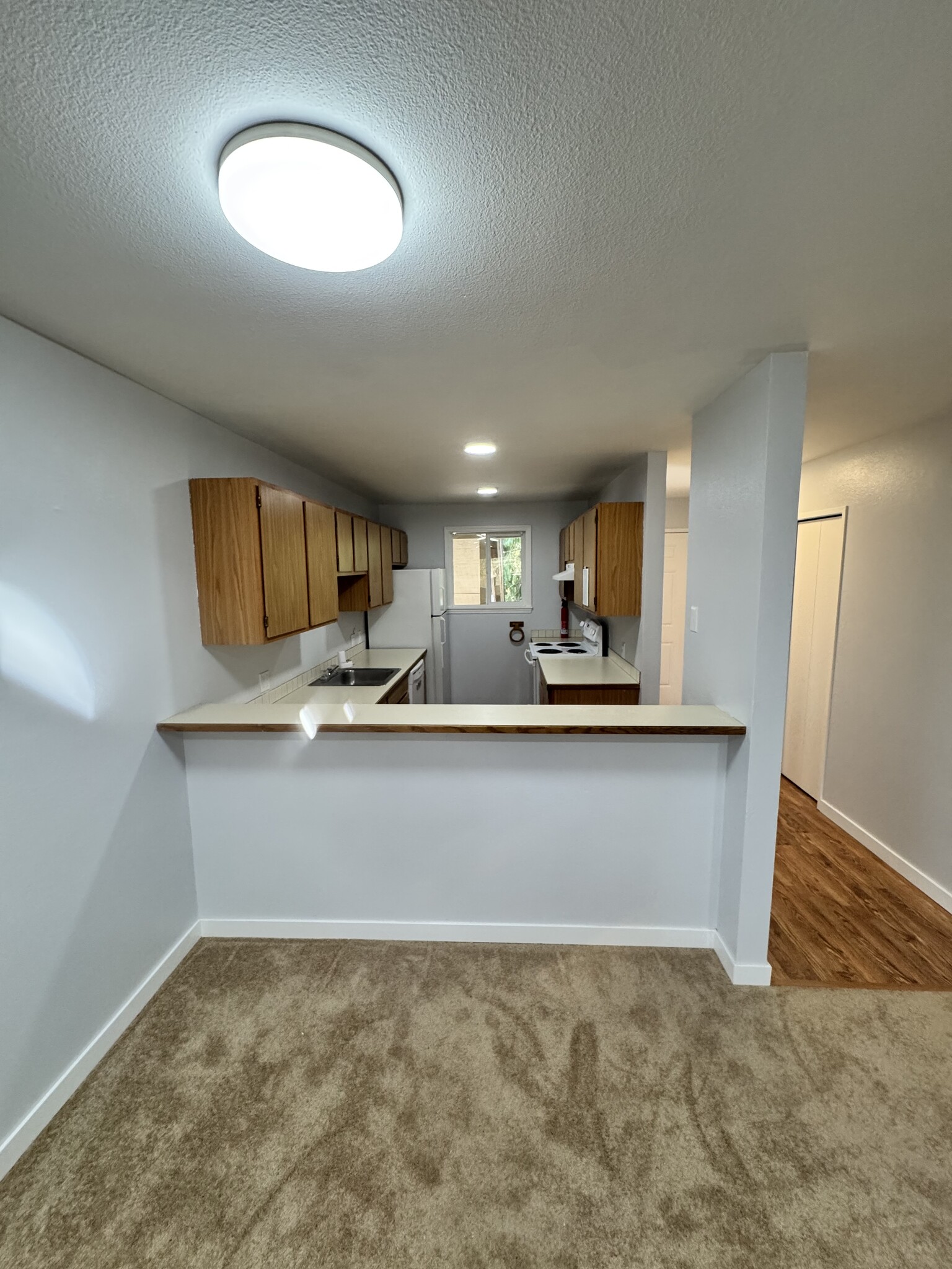 Building Photo - 16125 4th Ave NE