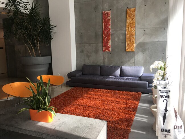 Building Photo - 234 NE 3rd St