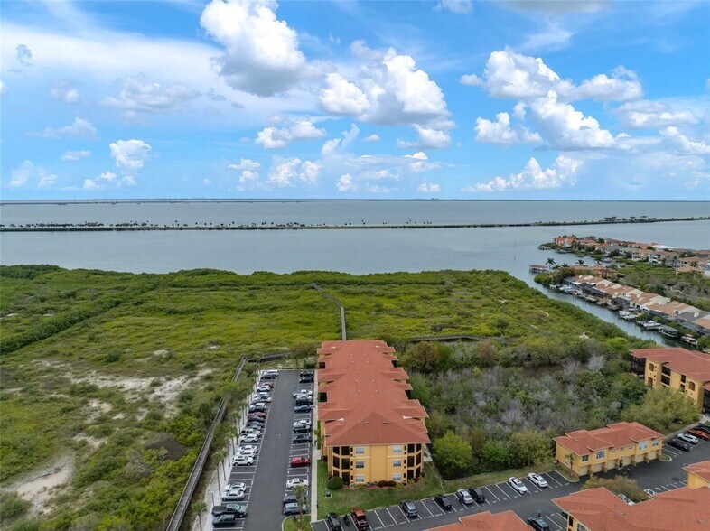 Building Photo - 4302 Bayside Village Dr