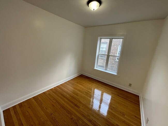 Building Photo - 7123 S Merrill Ave