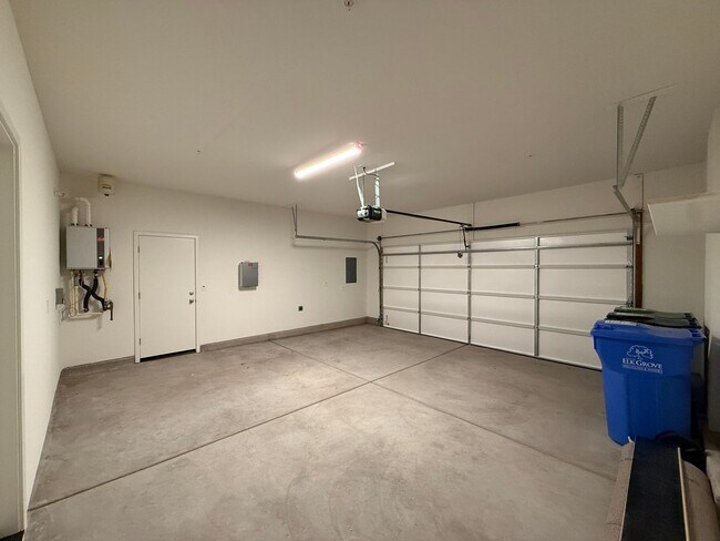 Building Photo - New Build