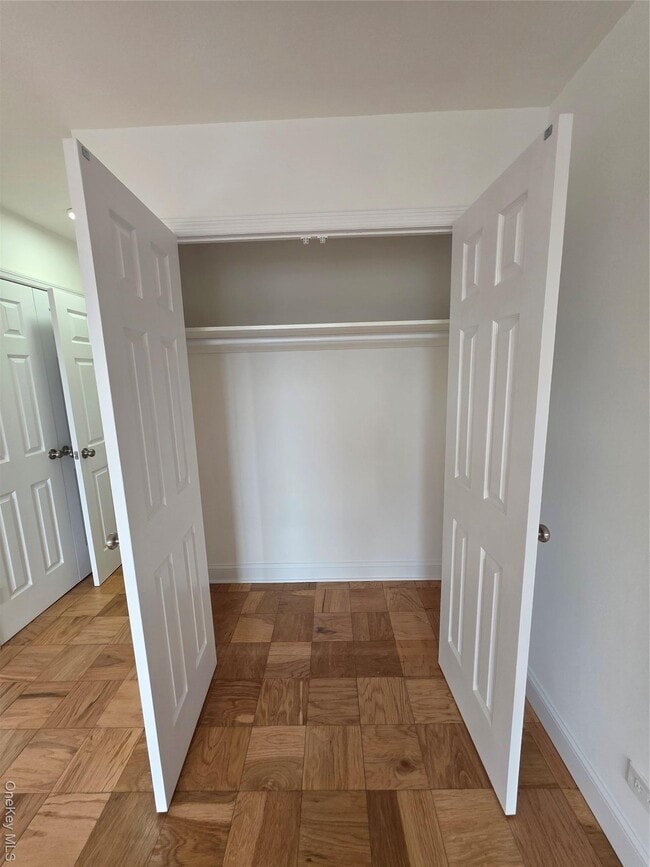 Building Photo - 61-20 Grand Central Pkwy