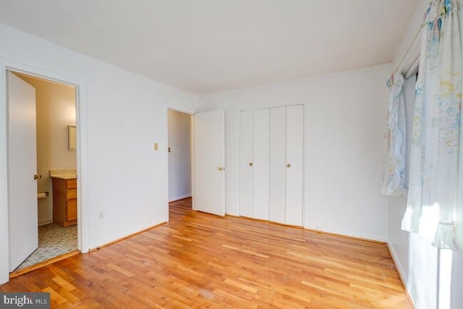 Building Photo - 13701 Arctic Ave