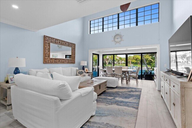Building Photo - 2359 Treasure Isle Dr