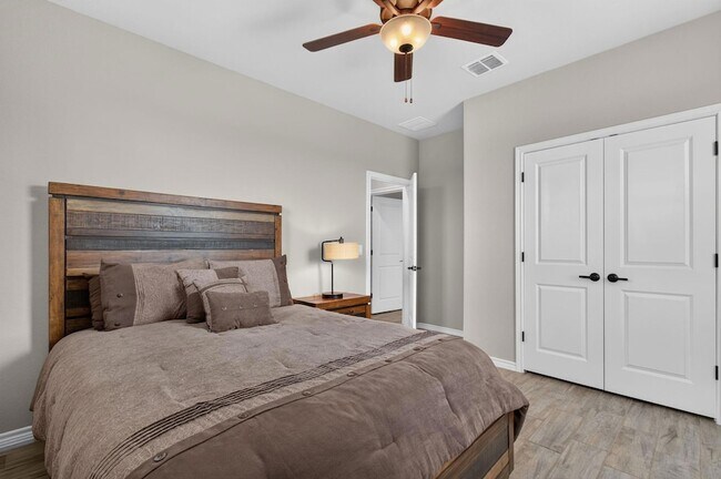 Building Photo - 105 Harborside Dr