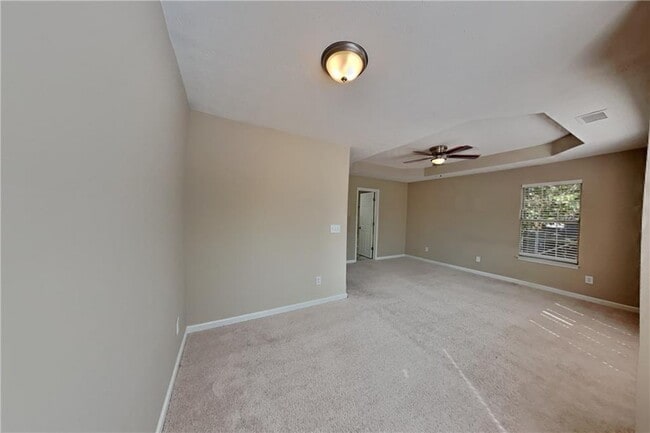 Building Photo - 5855 Shadewater Dr