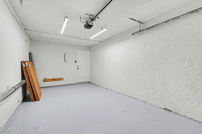 Building Photo - 1280 N Hwy A1A