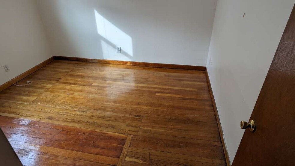 Building Photo - 11 Falmouth St