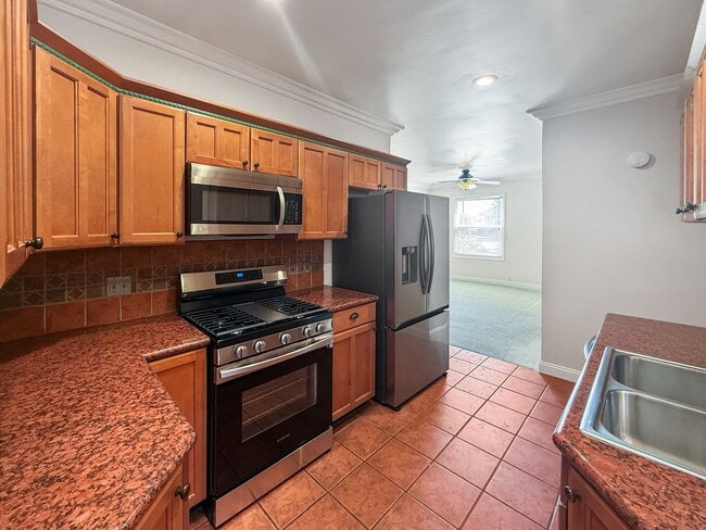 Building Photo - Charming 2BR/1BA in San Diego Available Now!