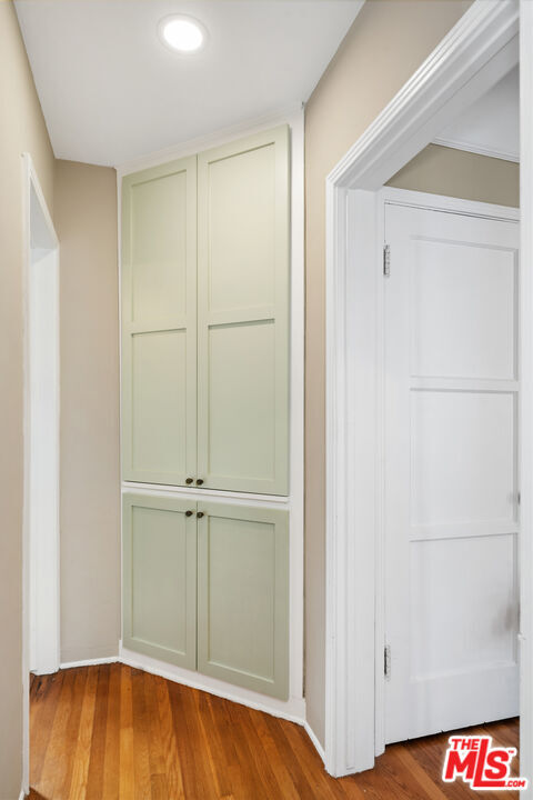 Building Photo - 1332 Ocean Park Blvd