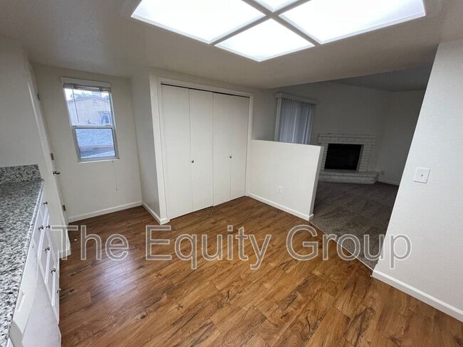 Building Photo - 3902 W Meadow Ave