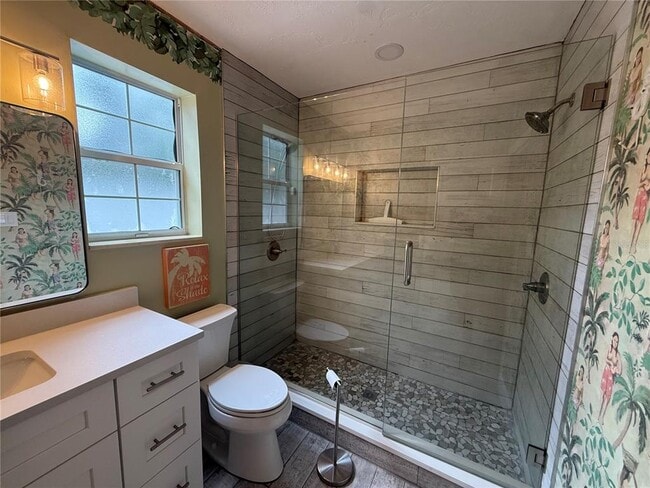 Building Photo - 509 N Peninsula Ave