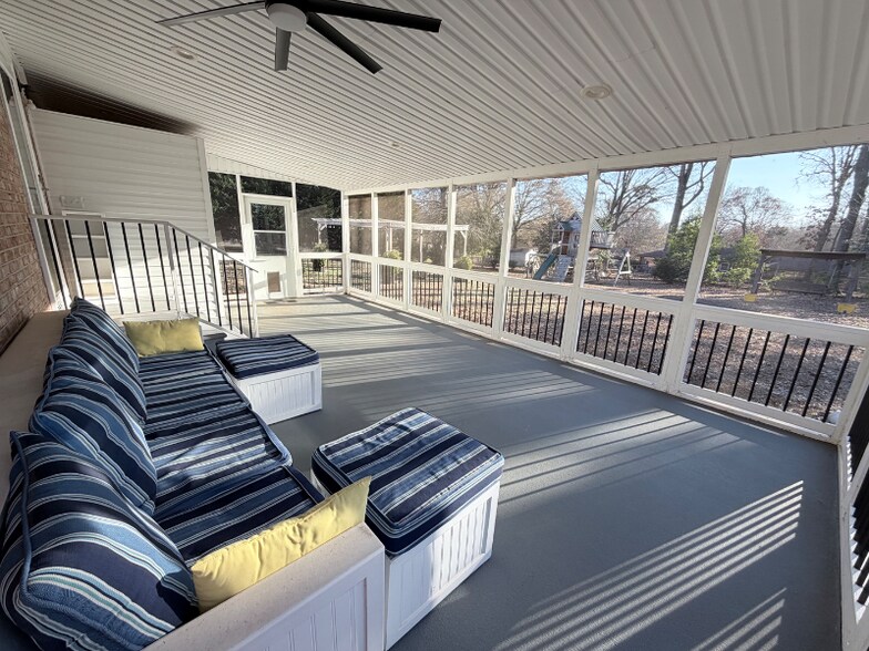 Building Photo - 217 Ridgecrest Dr