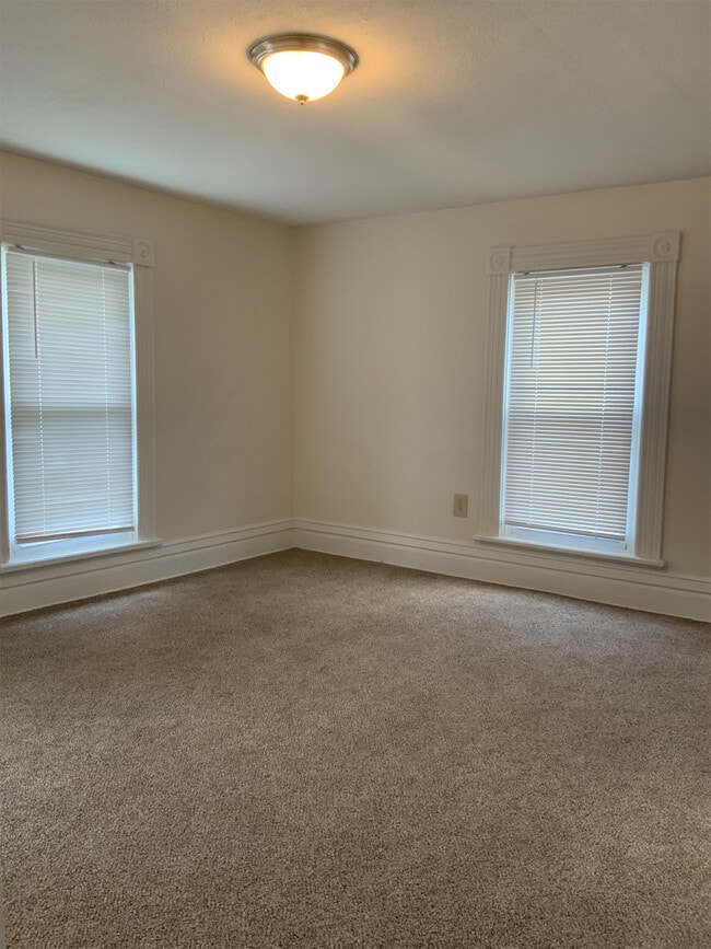 Building Photo - 344 Watt St