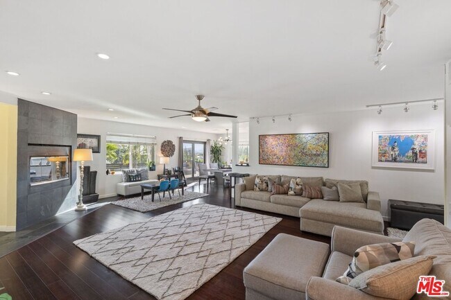 Building Photo - 7130 Gateshead Way