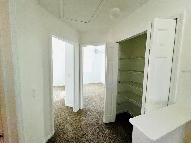 Building Photo - 1106 S Beach Cir