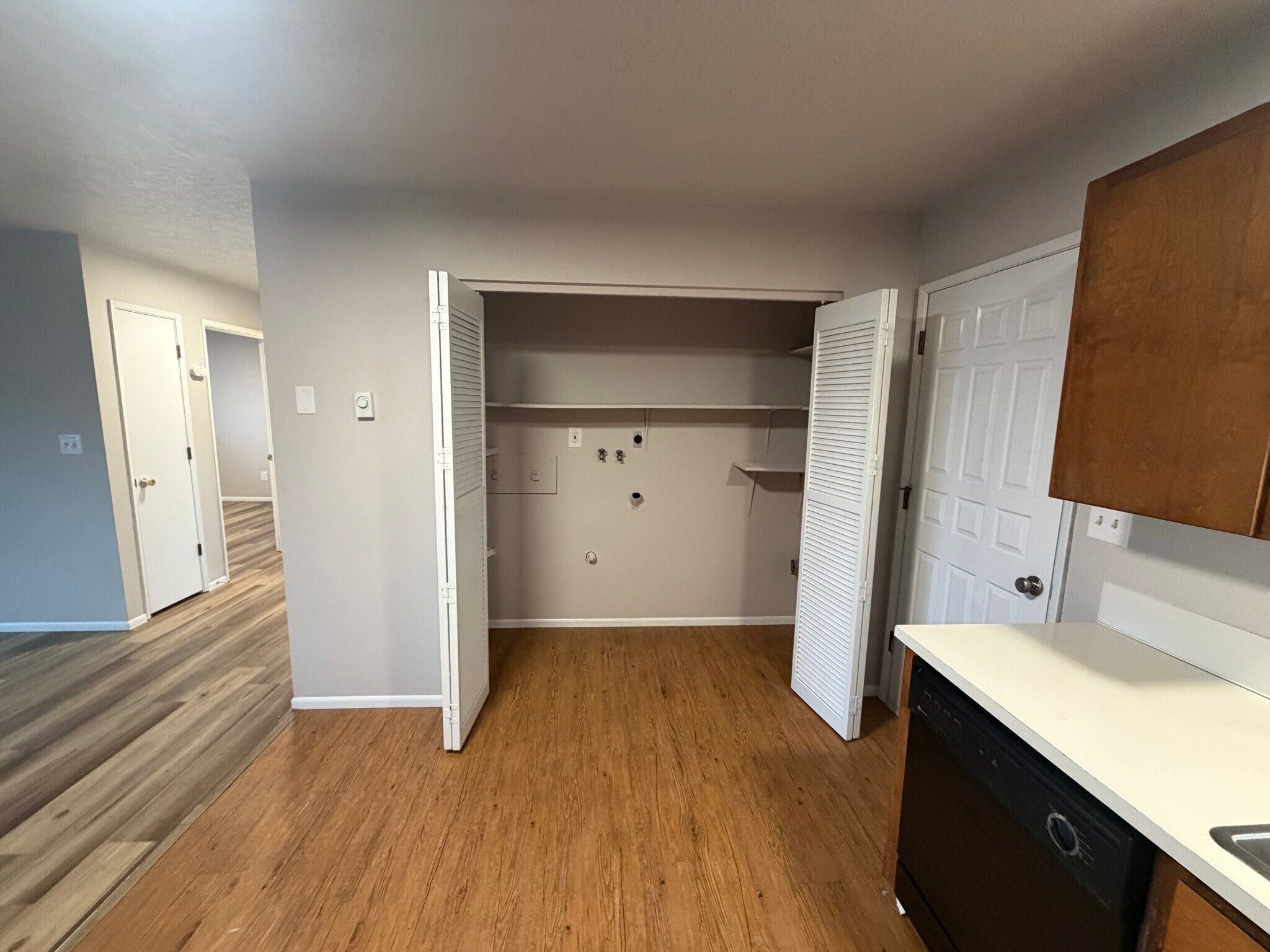 Building Photo - 2 Burdick Pl