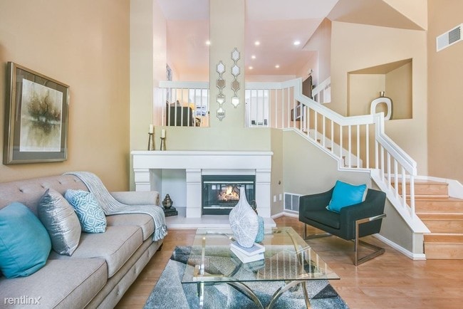 Building Photo - 6028 Capriana Common