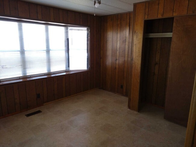 Building Photo - 14528 Annegret Dr