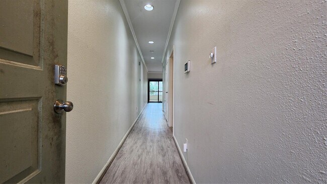 Building Photo - 18809 Egret Bay Blvd