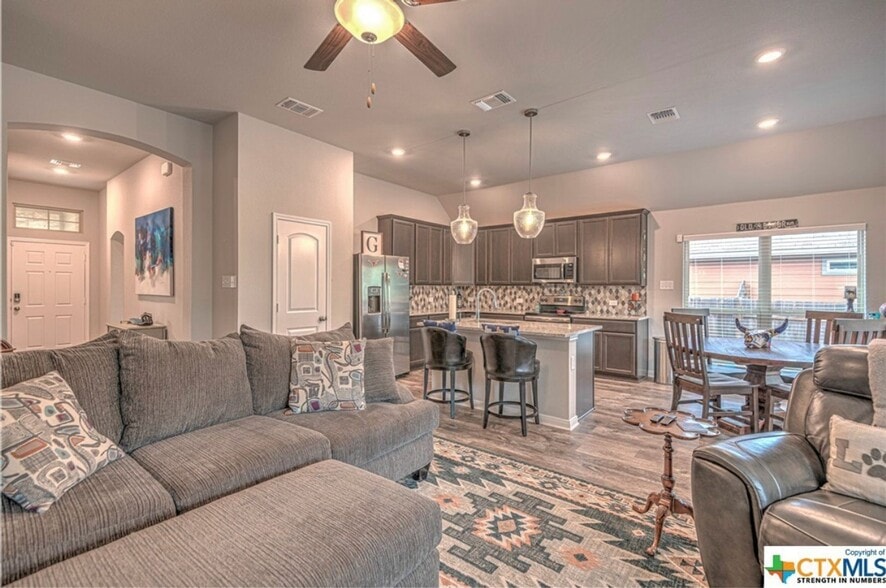 Building Photo - 1311 Lilac Ledge Dr