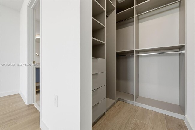 Building Photo - 2678 Tigertail Ave