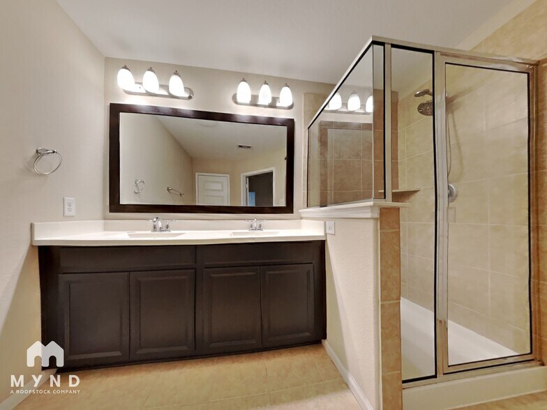 Building Photo - 4918 Woodbury Mill Dr