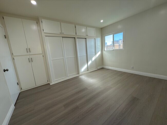 Building Photo - 5110 Harold Way