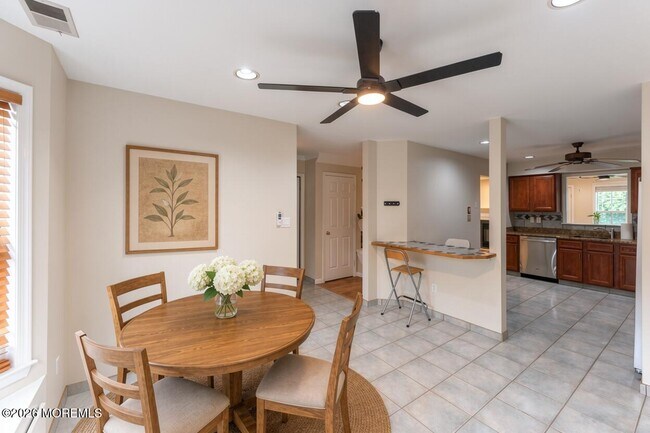 Building Photo - 314 Towne Dr