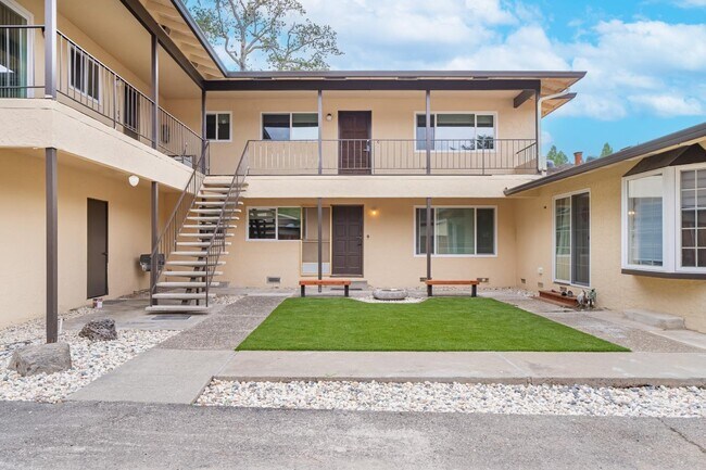 Building Photo - 22434 Salem Ave