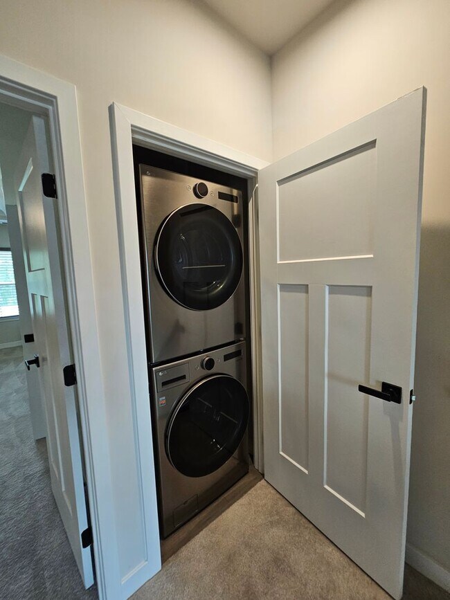 Building Photo - 3 bedroom 3.5 Bath - Long Term Rental in Myrtle Beach, SC