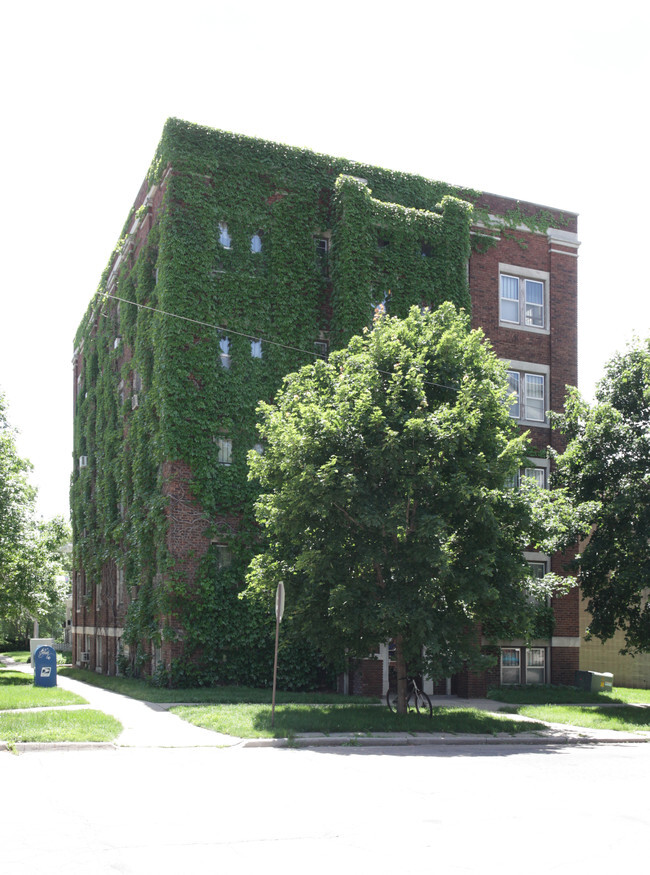 Primary Photo - 1345 H St