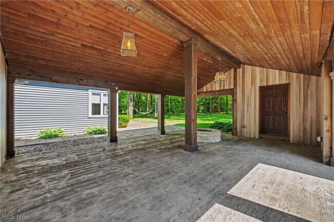 Building Photo - 1 Deerfield Dr