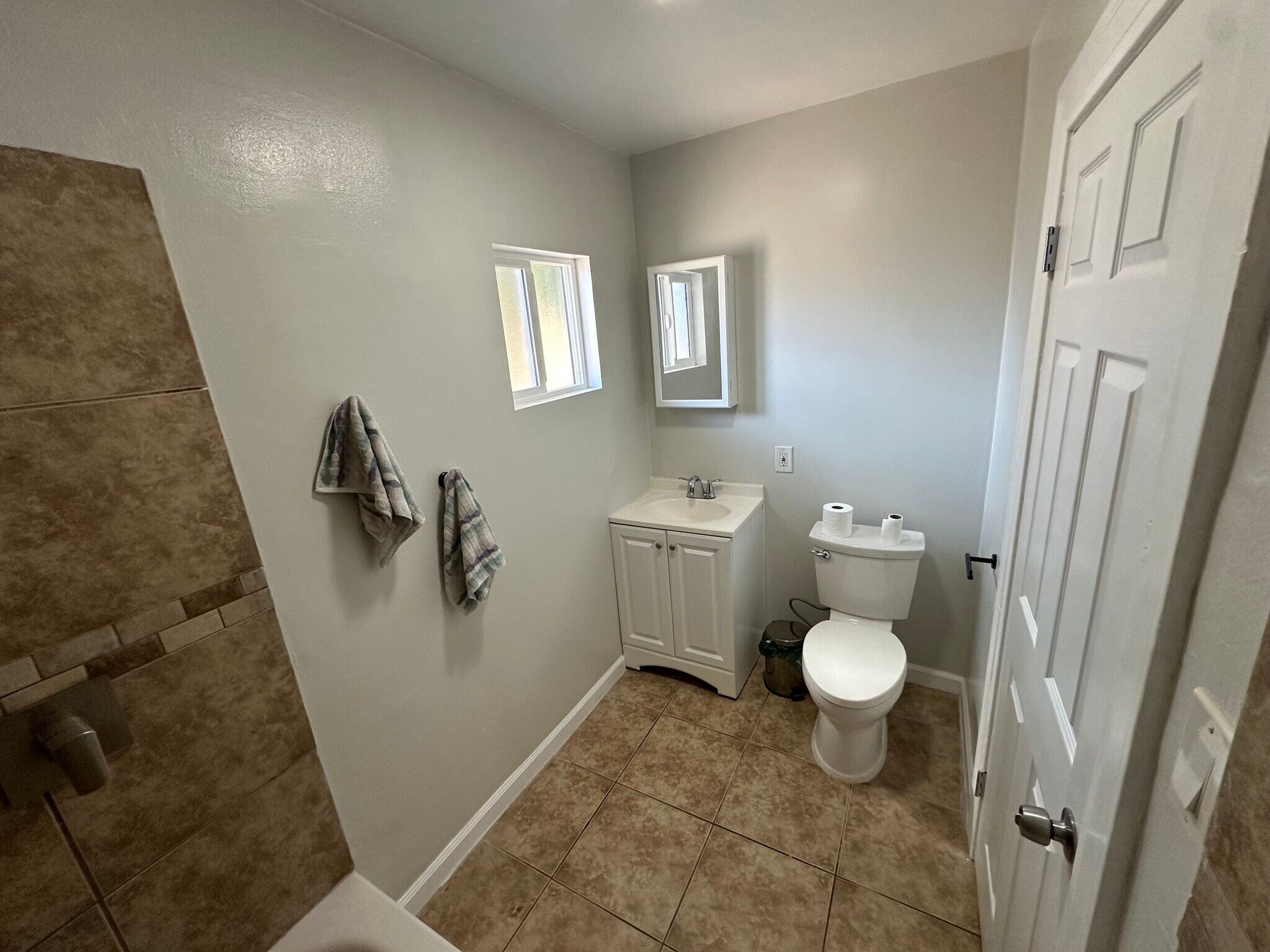 Bathroom - 624 W 49th St