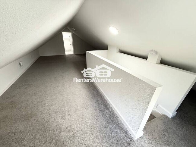 Building Photo - Updated 5 Bedroom/ 2.5 Bath Home In KCMO *READY NOW*