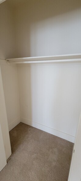 Closet 1 - 3938 Mission St