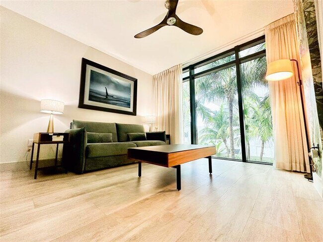 Building Photo - 2101 S Surf Rd