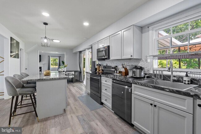Building Photo - 12328 Melody Turn