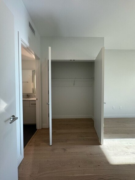 Building Photo - 59 Brighton Ave