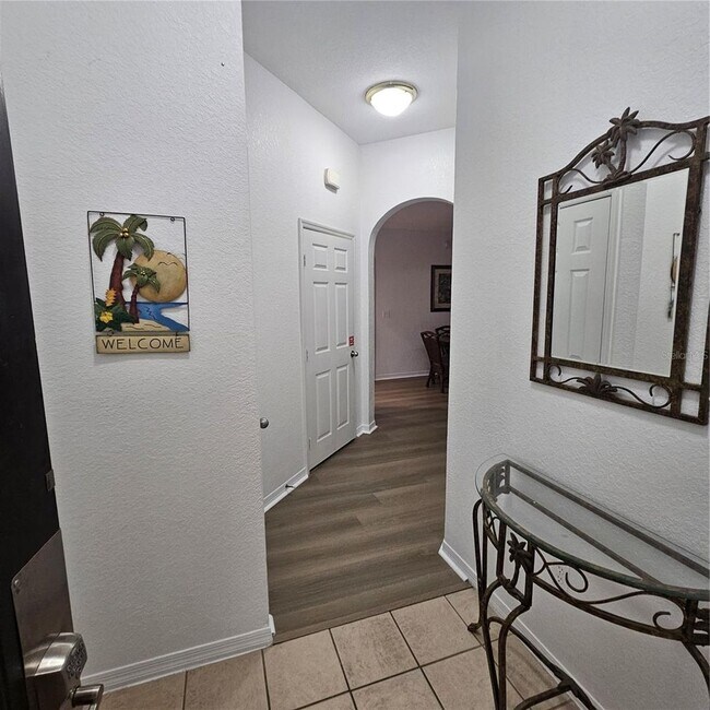 Building Photo - Caribe Cove 2/2 Fully Furnished condo near Disney and Davenport