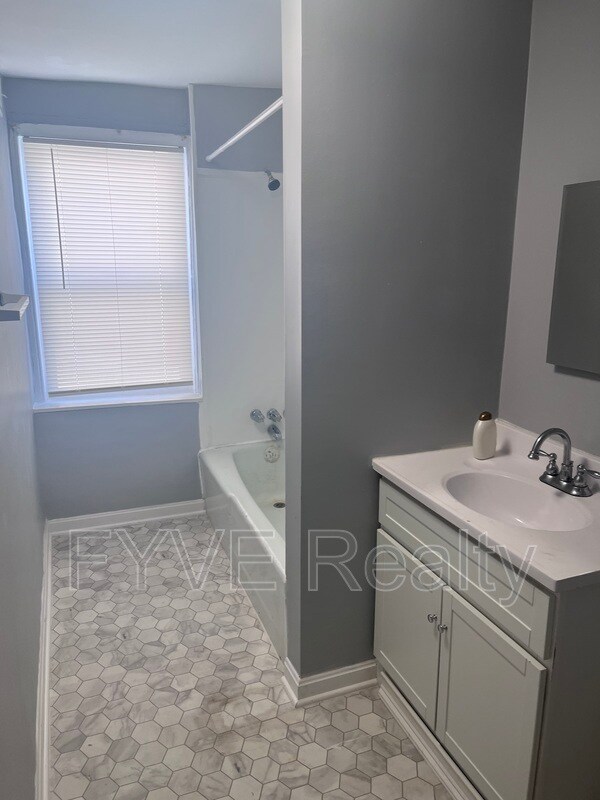 Building Photo - 203 N Carey St