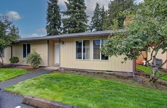 Building Photo - Charming 2 bdrm, 1 bath in Maplewood Neigh...