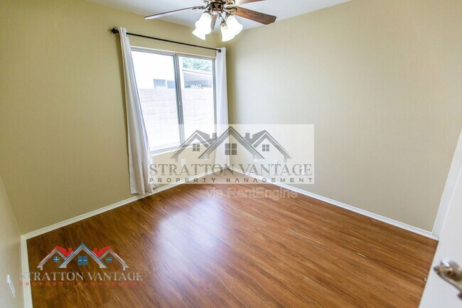 Building Photo - 7420 W Los Gatos Dr