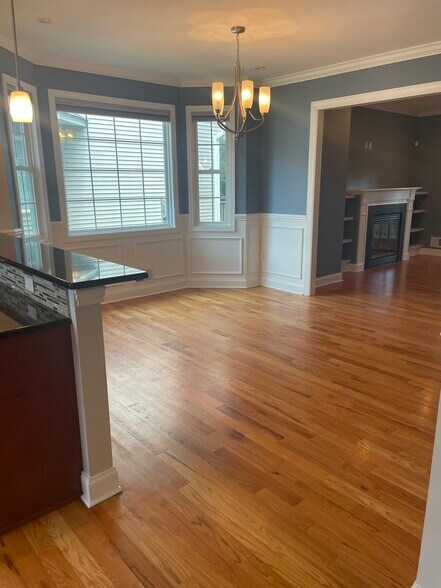 Building Photo - 234 Greenwood Ave