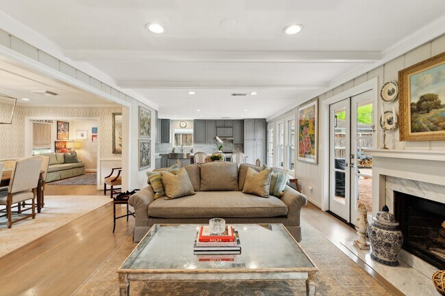 Building Photo - 6158 Burgoyne Rd