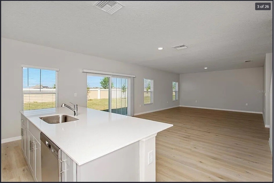 Building Photo - 14773 Summer Branch Dr