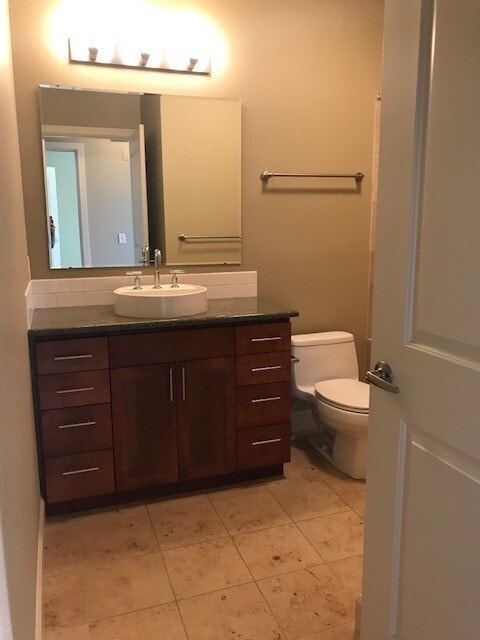 Building Photo - Incredible 5th Floor Condo ~ City Side Lofts